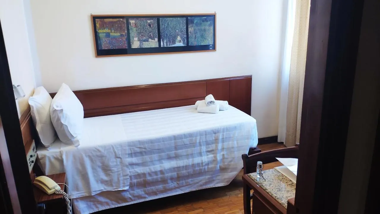 ****  Grand Hotel Duomo Pisa Itálie