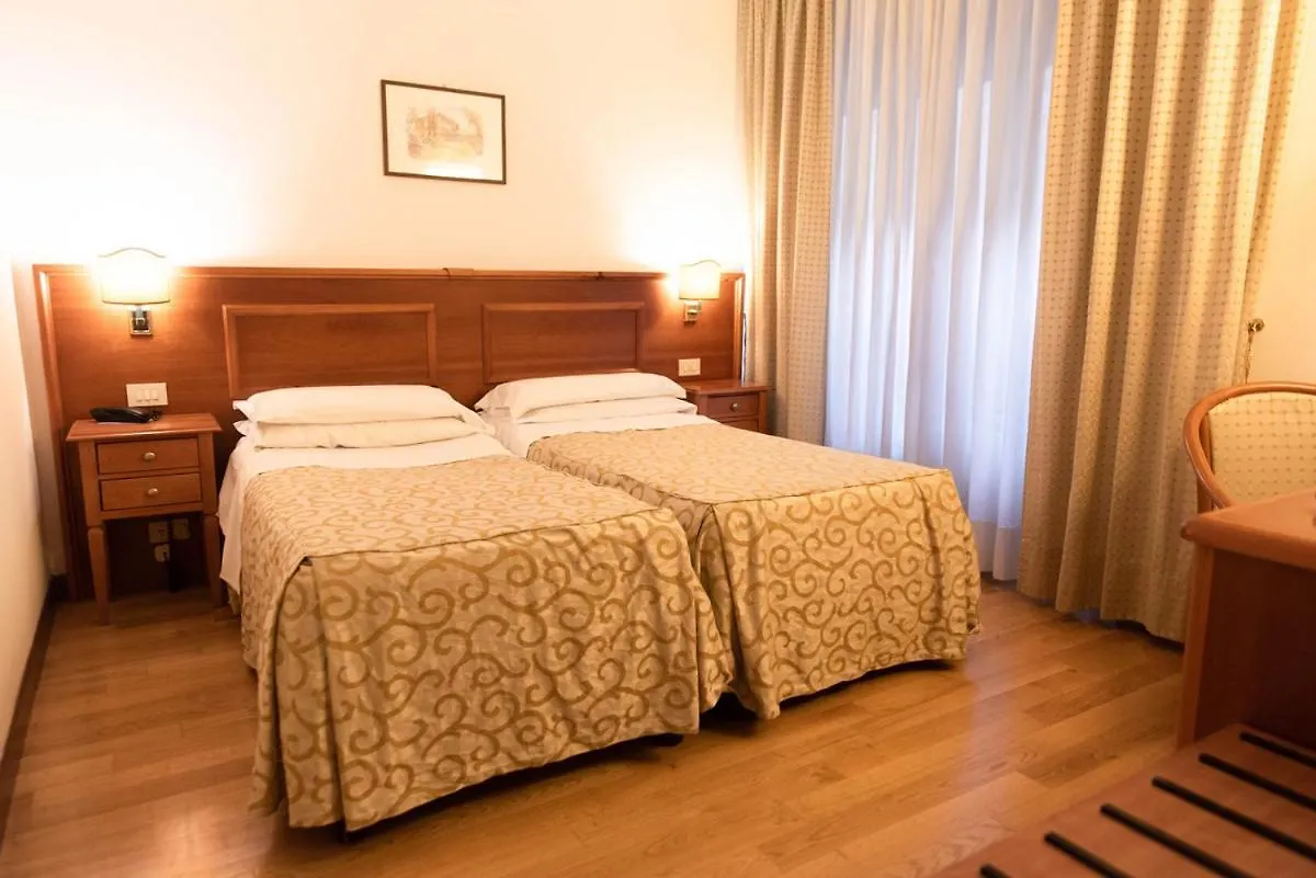 Grand Hotel Duomo Pisa Italië