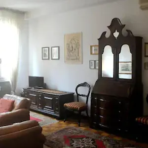 Charming Flat With Terrace Over The Canal , Venice Italy